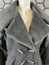 Charger l&#39;image dans la galerie, Manteau Paco Rabanne gros pailleté taille 38
