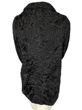 Charger l'image dans la galerie, Ensemble Chantal Thomass en astrakan vintage taille 36
