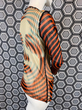 Charger l&#39;image dans la galerie, Cardigan Jean Paul Gaultier modèle Marlène Dietrich taille 38
