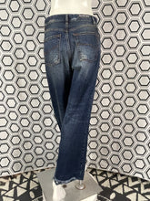 Charger l&#39;image dans la galerie, Jeans Balenciaga neuf taille 34
