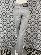 Charger l&#39;image dans la galerie, Jeans gris clair Dolce &amp; Gabbana taille 34

