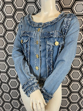 Charger l'image dans la galerie, Veste en jeans Moschino taille 40
