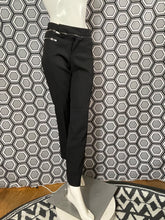 Charger l'image dans la galerie, Superbe pantalon Gucci taille 34
