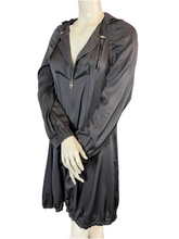 Charger l'image dans la galerie, Veste en soie Céline taille 38
