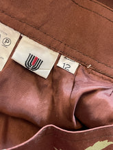 Charger l&#39;image dans la galerie, Jupe à fleurs Ungaro taille 38
