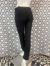 Charger l&#39;image dans la galerie, Pantalon noir Moncler taille 36
