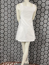 Charger l&#39;image dans la galerie, Robe blanche Courrèges taille 36
