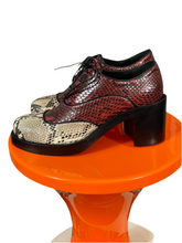 Charger l'image dans la galerie, Sublimes Chaussures en python Miu Miu pointure 36

