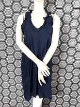 Charger l&#39;image dans la galerie, Robe à pois Balenciaga Silk taille 40
