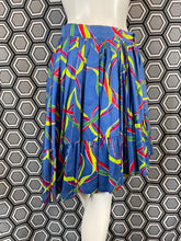 Charger l'image dans la galerie, Superbe jupe asymétrique Yves Saint Laurent rive gauche 1991 taille 38
