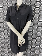 Charger l&#39;image dans la galerie, Robe chemise Equipment en soie taille 36
