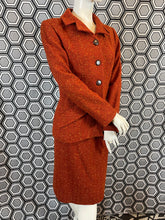 Charger l'image dans la galerie, Tailleur Yves Saint Laurent rive gauche taille 38
