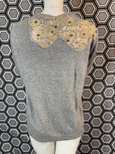 Charger l&#39;image dans la galerie, Cardigan Manoush brodé taille 40
