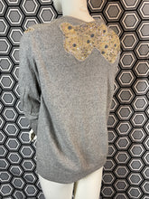 Charger l&#39;image dans la galerie, Cardigan Manoush brodé taille 40
