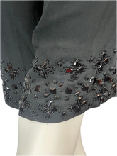 Charger l&#39;image dans la galerie, Bermuda Red Valentino brodé de perles taille 38
