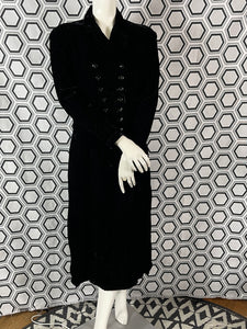 Manteau en velours Armand Ventilo taille 40