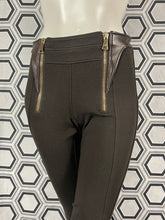 Charger l&#39;image dans la galerie, Pantalon Givenchy empiècement cuir taille 36
