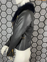 Charger l&#39;image dans la galerie, Blouson en cuir Paul Smith taille 36
