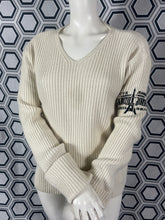 Charger l&#39;image dans la galerie, Pull Jean-Paul Gaultier taille 38
