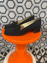 Charger l&#39;image dans la galerie, Mocassins Prada pointure 39
