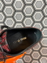 Charger l'image dans la galerie, Sublimes Chaussures en python Miu Miu pointure 36
