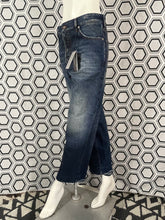Charger l&#39;image dans la galerie, Jeans Balenciaga neuf taille 34

