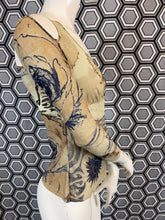 Charger l&#39;image dans la galerie, Haut en mesh Roberto Cavalli taille 42
