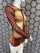 Charger l&#39;image dans la galerie, Cardigan Jean Paul Gaultier modèle Marlène Dietrich taille 38
