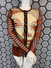 Charger l&#39;image dans la galerie, Cardigan Jean Paul Gaultier modèle Marlène Dietrich taille 38
