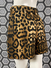 Charger l&#39;image dans la galerie, Short léopard Giambattista Valli taille 36
