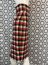 Charger l'image dans la galerie, Superbe jupe taille haute Chanel taille 40
