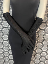 Charger l&#39;image dans la galerie, Gants Chantal Thomass longs
