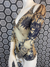 Charger l&#39;image dans la galerie, Haut en mesh Roberto Cavalli taille 42
