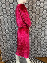 Charger l&#39;image dans la galerie, Jupe en velours Yves Saint Laurent rive gauche taille 44
