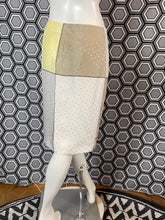 Charger l&#39;image dans la galerie, Jupe en soie Paul Smith taille 36
