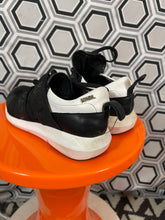 Charger l&#39;image dans la galerie, Sneakers Karl Lagerfeld pointure 37
