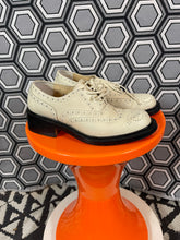 Charger l&#39;image dans la galerie, Paire de chaussures Robert Clergerie pointure 36
