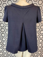 Charger l&#39;image dans la galerie, Haut bleu marine Prada taille 42
