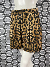 Charger l&#39;image dans la galerie, Short léopard Giambattista Valli taille 36
