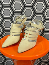 Charger l&#39;image dans la galerie, Escarpins vintage Thierry Mugler pointure 36
