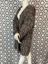 Charger l&#39;image dans la galerie, Manteau maille bouclettes Vanessa Bruno taille 36
