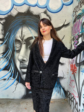 Charger l'image dans la galerie, Ensemble Chantal Thomass en astrakan vintage taille 36
