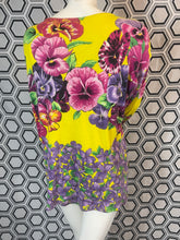 Charger l&#39;image dans la galerie, Haut Versace jeans couture taille 40
