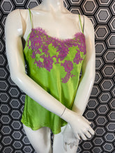 Charger l'image dans la galerie, Top en soie Marjolaine taille 40
