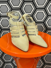 Charger l&#39;image dans la galerie, Escarpins vintage Thierry Mugler pointure 36
