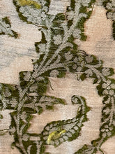 Charger l&#39;image dans la galerie, Rare !! Gilet Jean Paul Gaultier taille 36
