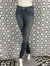 Charger l&#39;image dans la galerie, Jeans bleu Gucci taille 34
