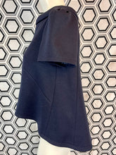 Charger l&#39;image dans la galerie, Haut bleu marine Prada taille 42
