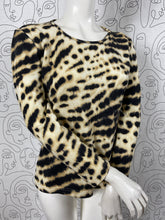 Charger l&#39;image dans la galerie, Haut Max Mara taille 38
