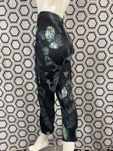 Charger l&#39;image dans la galerie, Pantalon Pleats Please Issey Miyake
